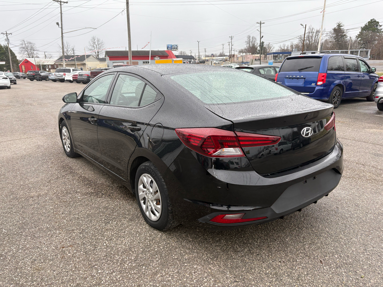 Hyundai Elantra SE 6M 2019