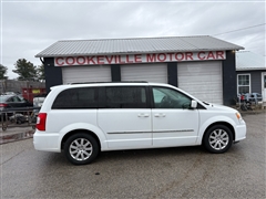 2016 Chrysler Town & Country 