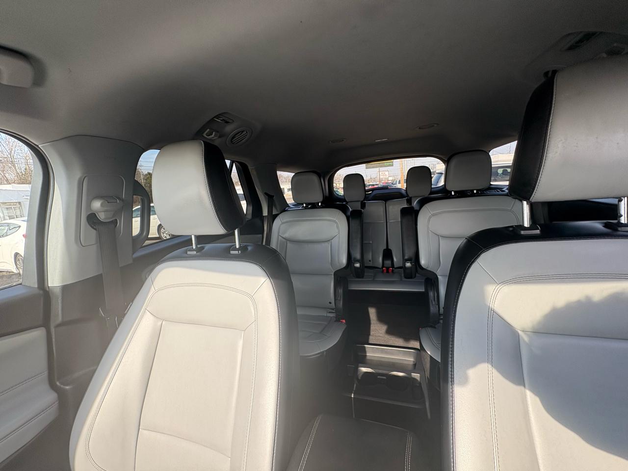 Ford Explorer XLT AWD 2021