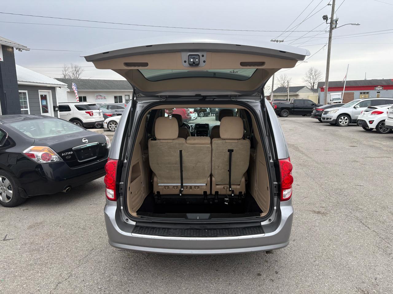 Dodge Grand Caravan SE 2013