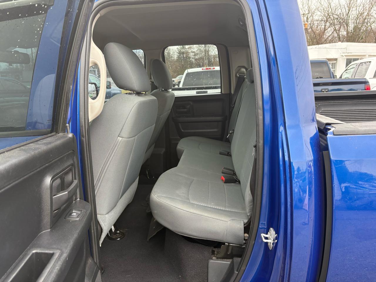 RAM 1500 Tradesman Quad Cab 4WD 2014