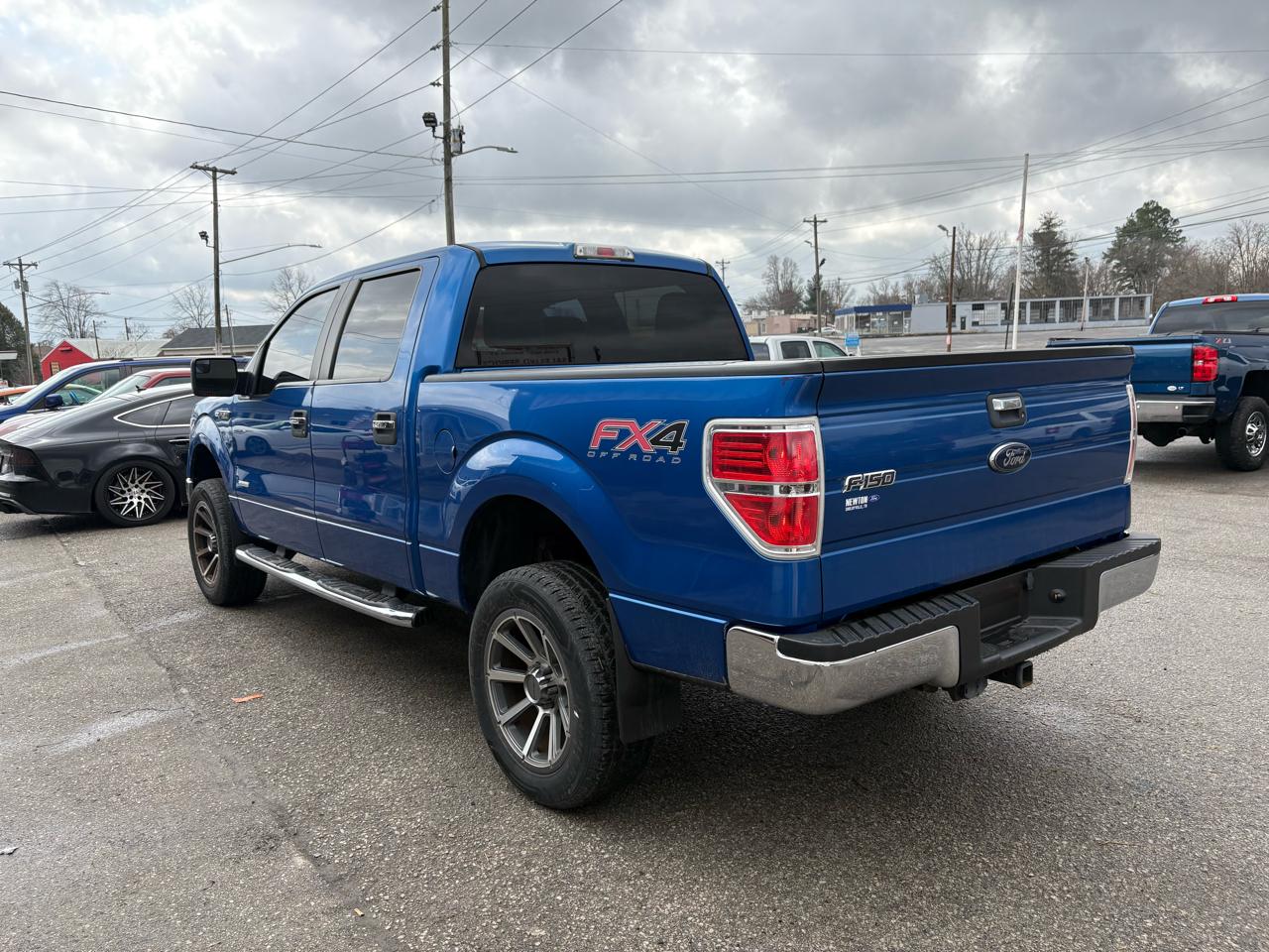 Ford F-150 XL SuperCrew 5.5-ft. Bed 4WD 2013