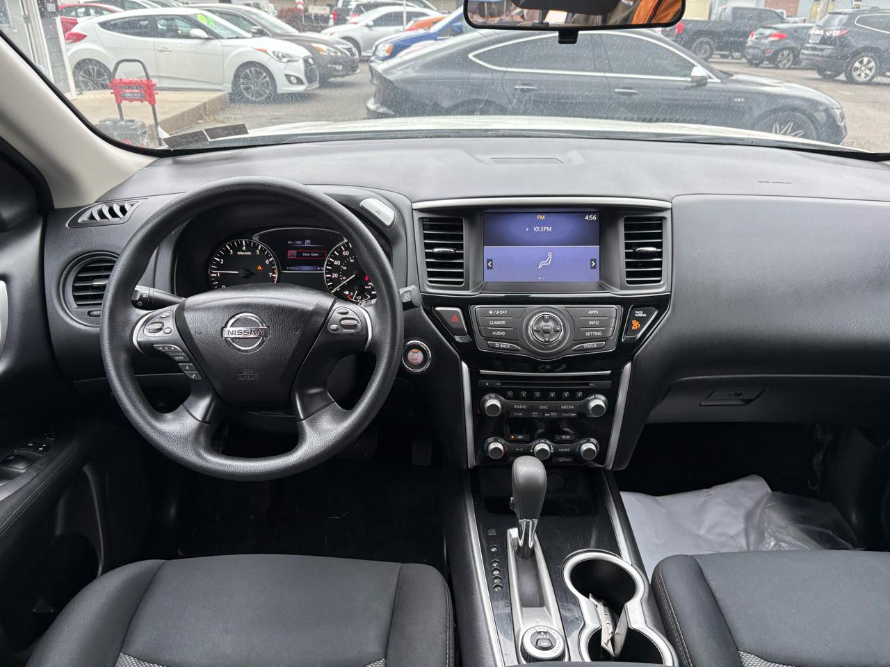 Nissan Pathfinder  2017