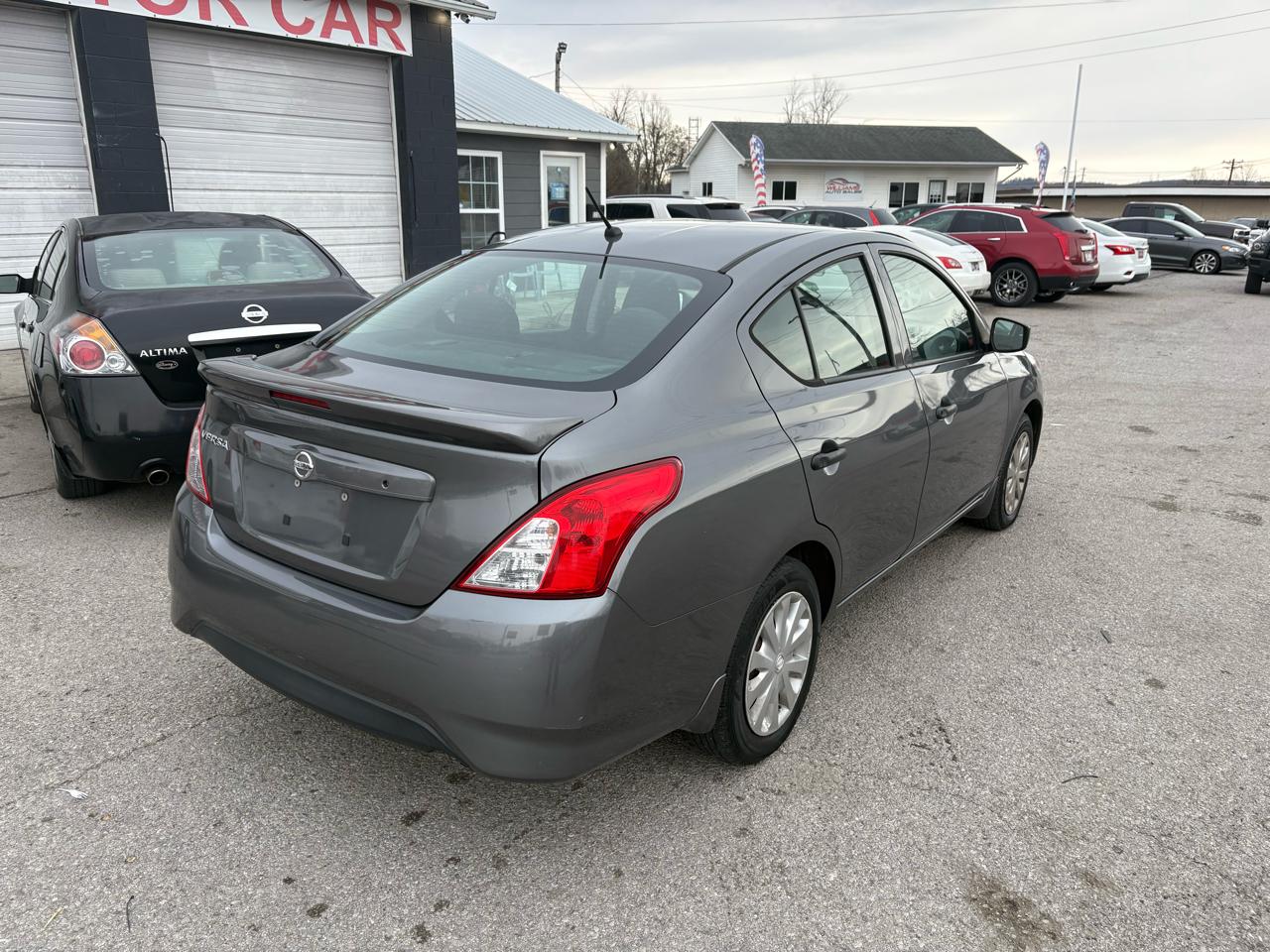 Nissan Versa S Plus 4D Sedan 2018