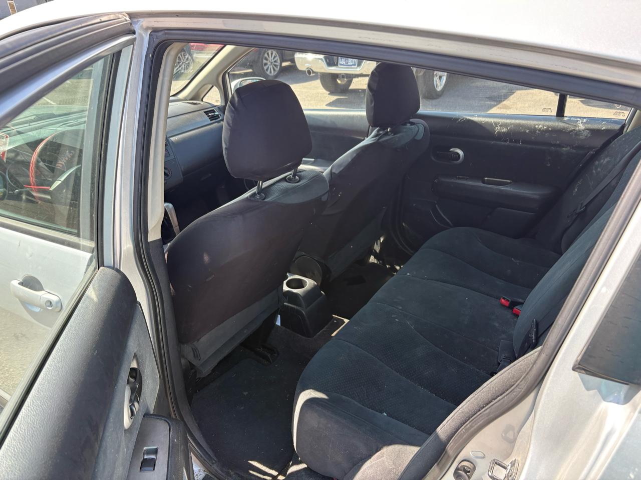 Nissan Versa Note SL 2011