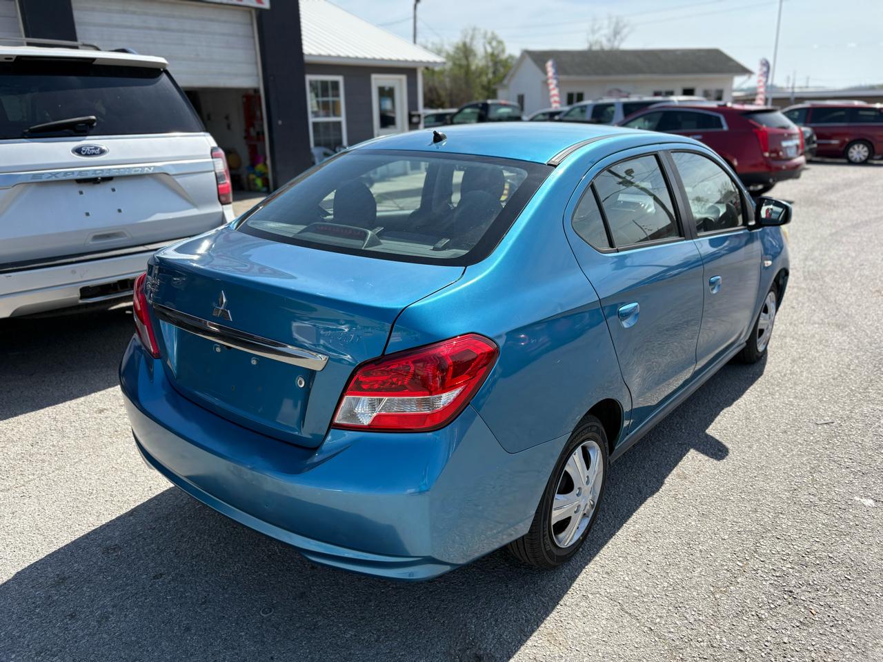 Mitsubishi Mirage G4 ES 2020