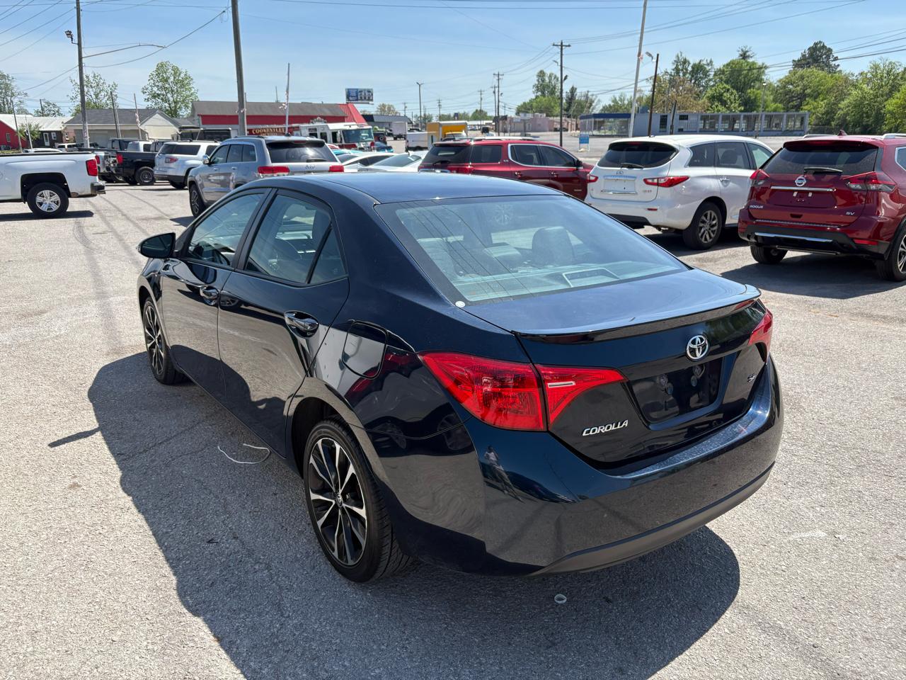 Toyota Corolla 4dr Sdn Base Auto 2019