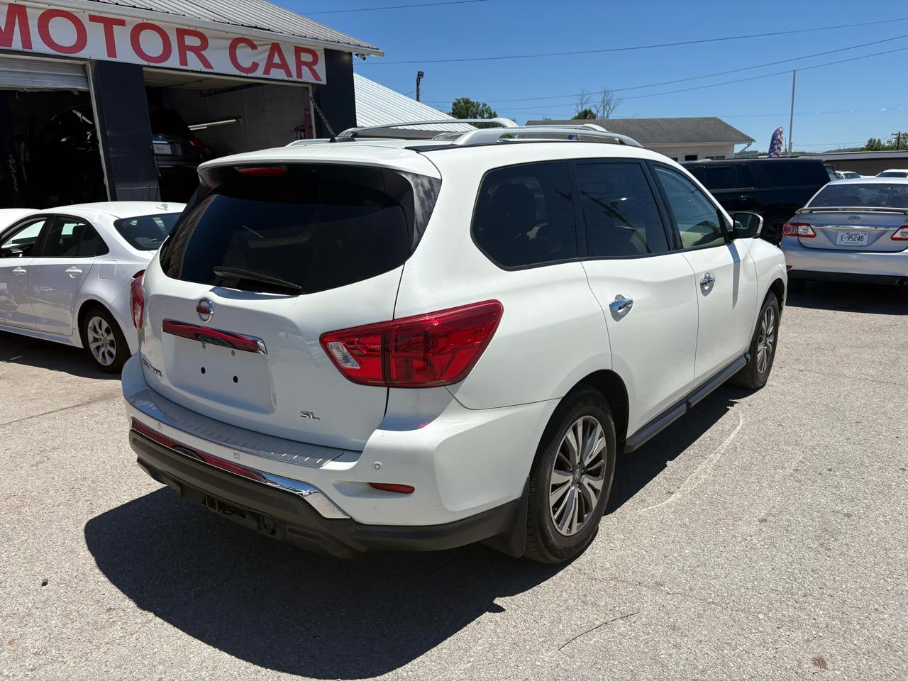 Nissan Pathfinder  2017