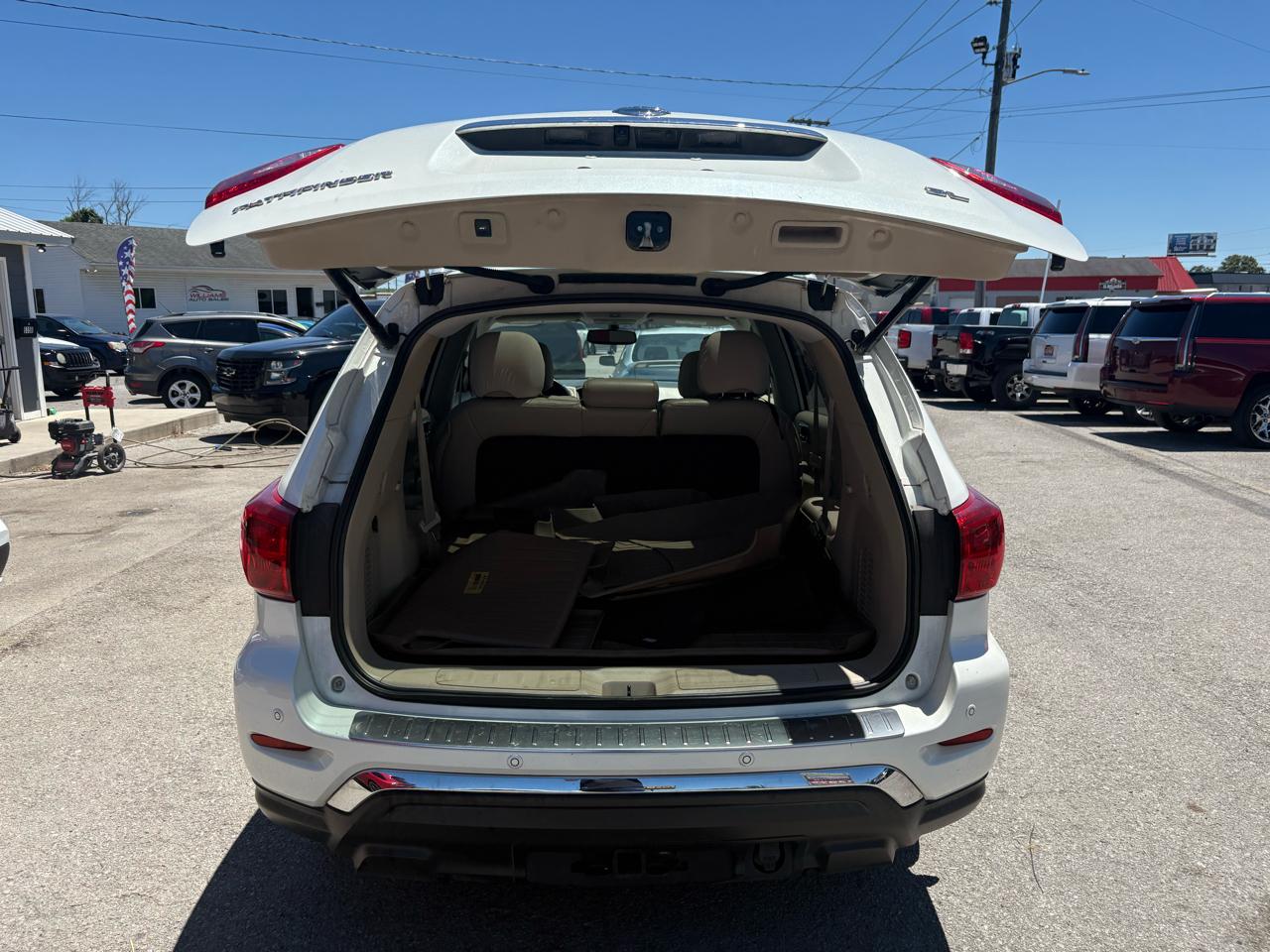 Nissan Pathfinder  2017