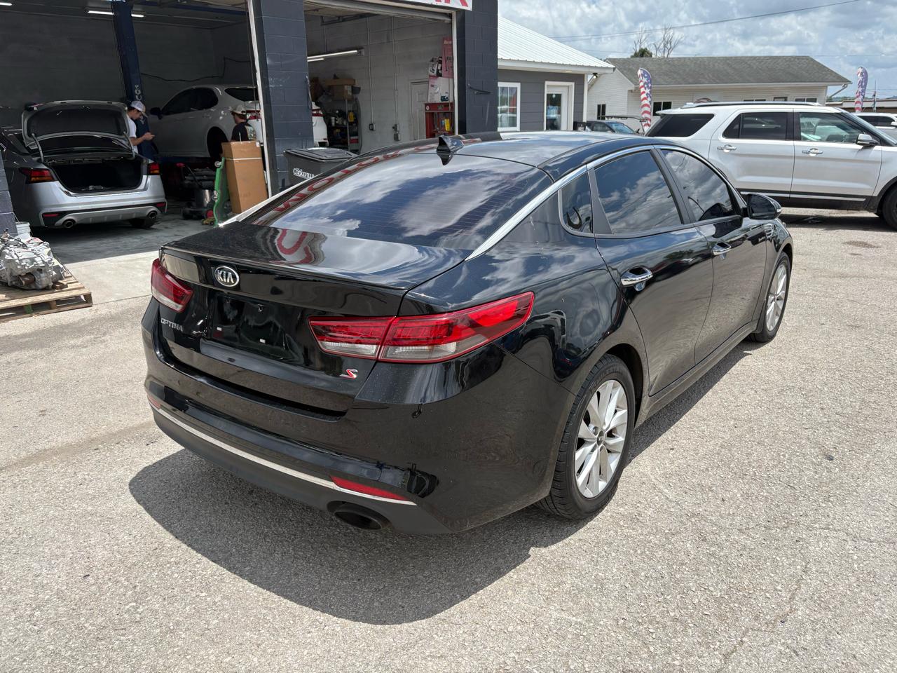Kia Optima  2018