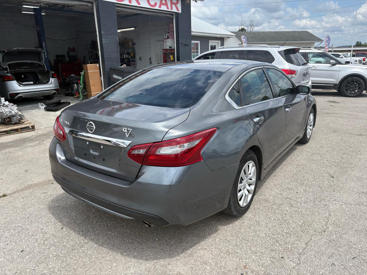 Nissan Altima  2018