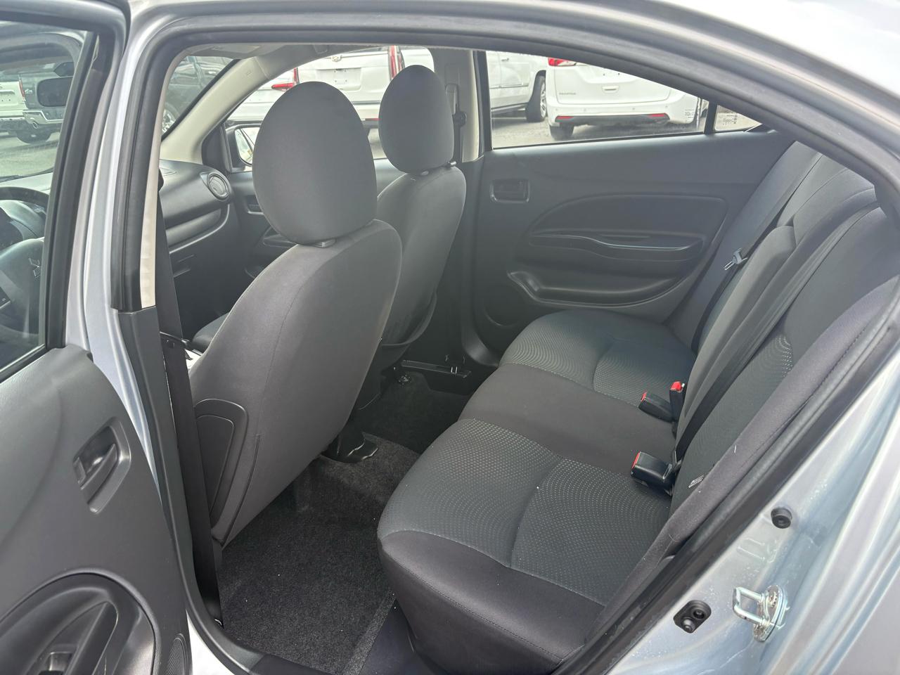 Mitsubishi Mirage G4  2018