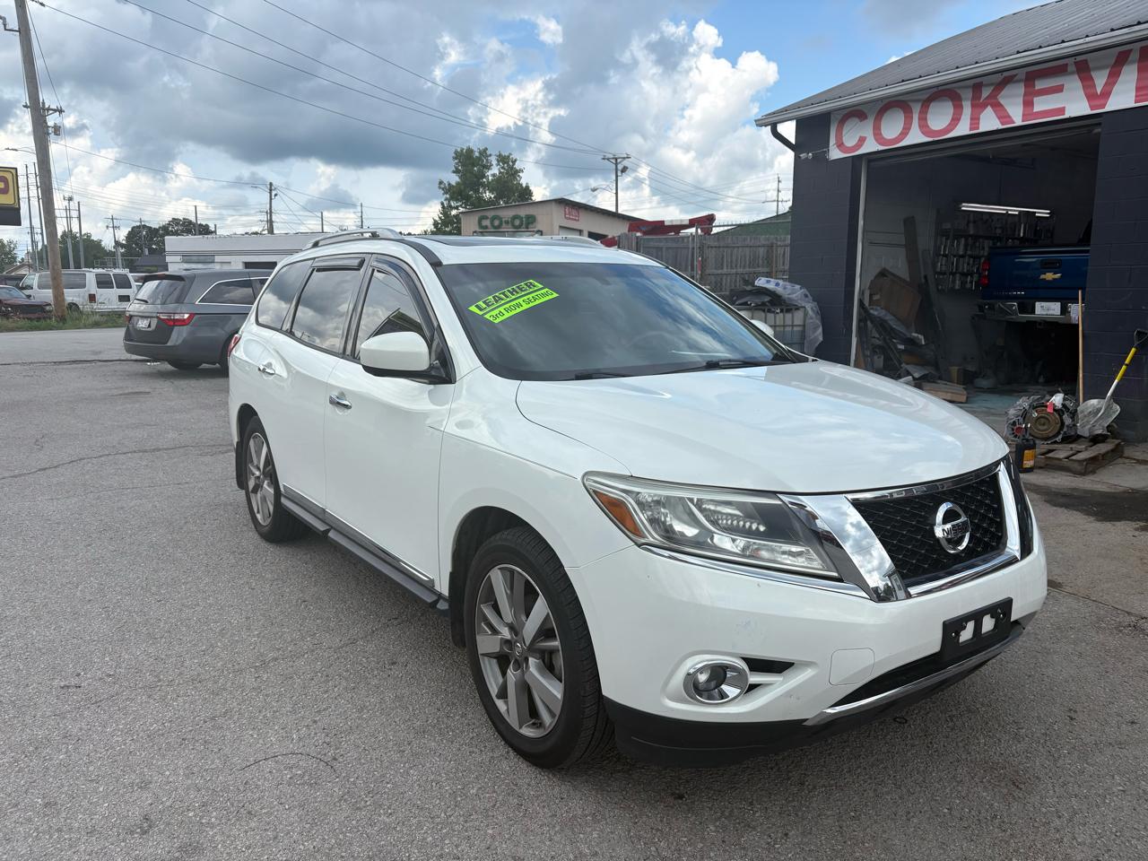 Nissan Pathfinder  2014