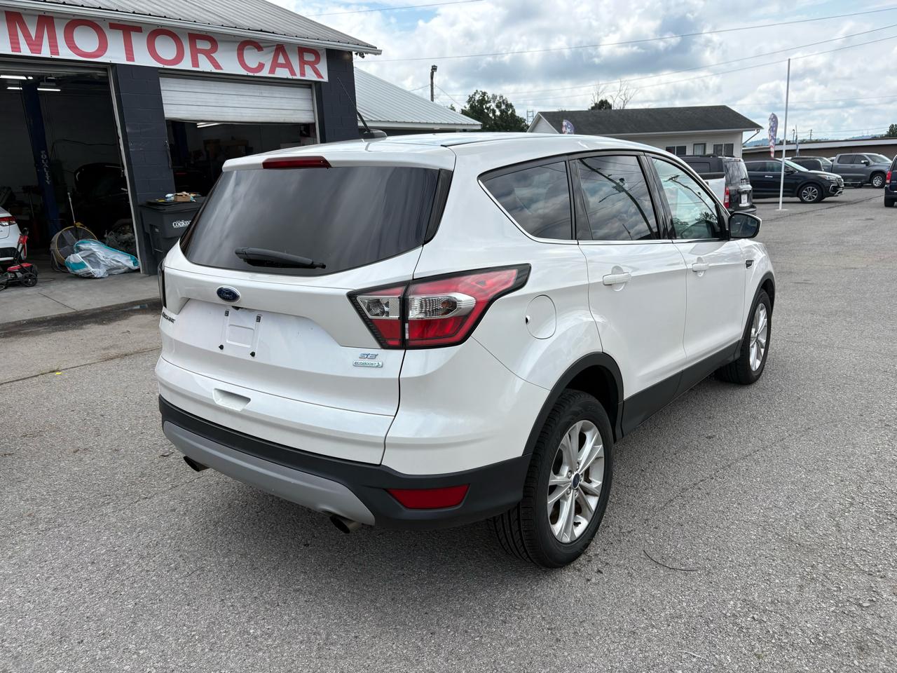 Ford Escape  2017