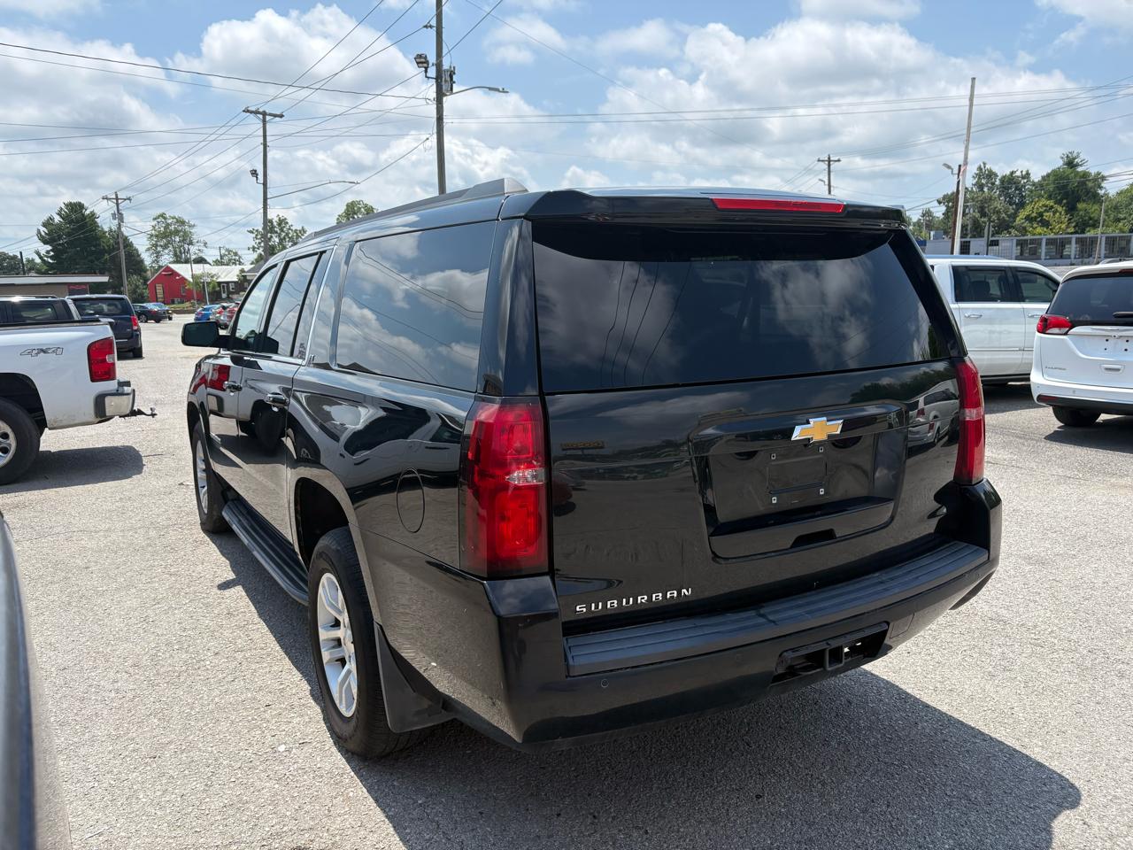 Chevrolet Suburban  2018
