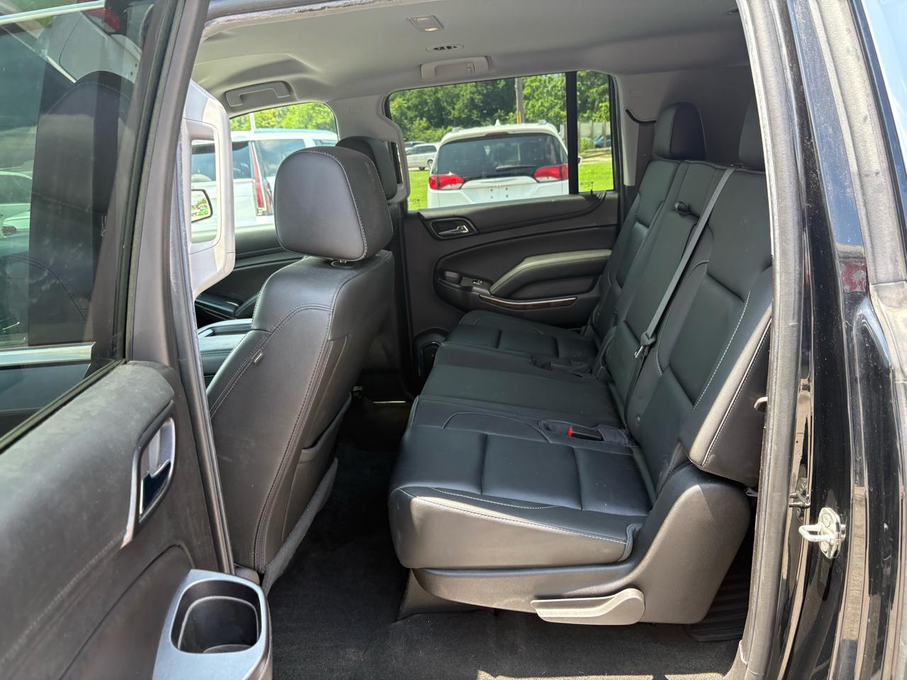 Chevrolet Suburban  2018