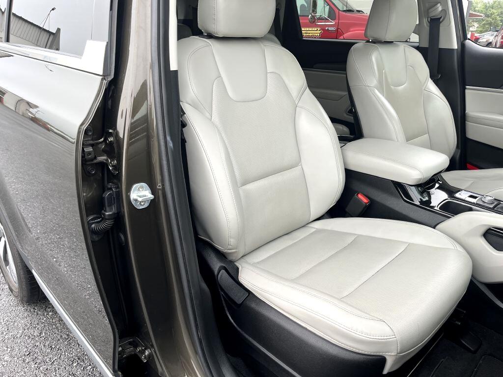 2020 Kia Telluride S photo 13