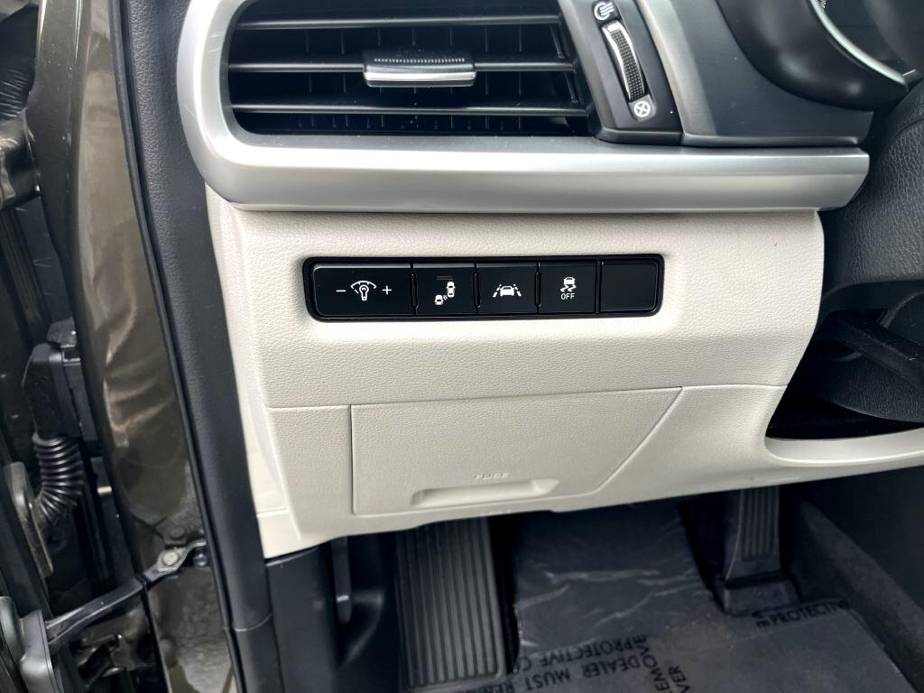 2020 Kia Telluride S photo 23