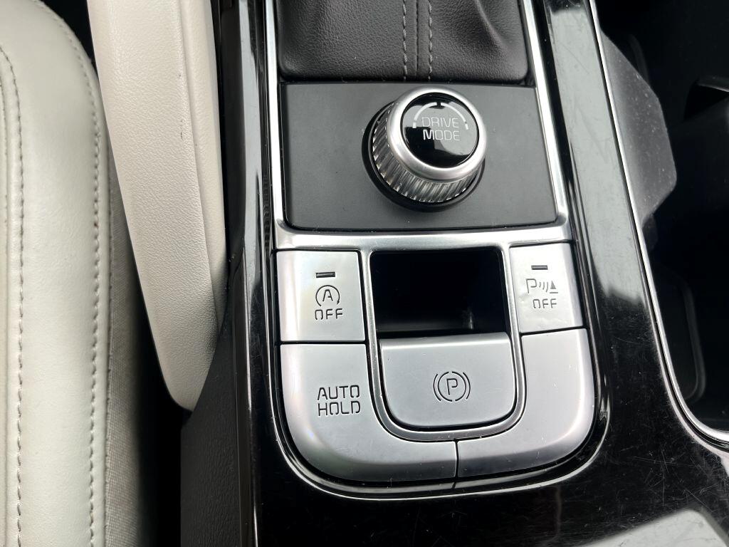 2020 Kia Telluride S photo 28