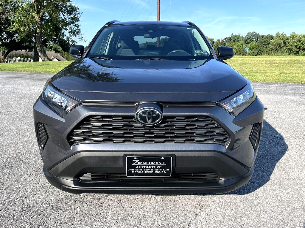 2021 Toyota RAV4 LE photo 2