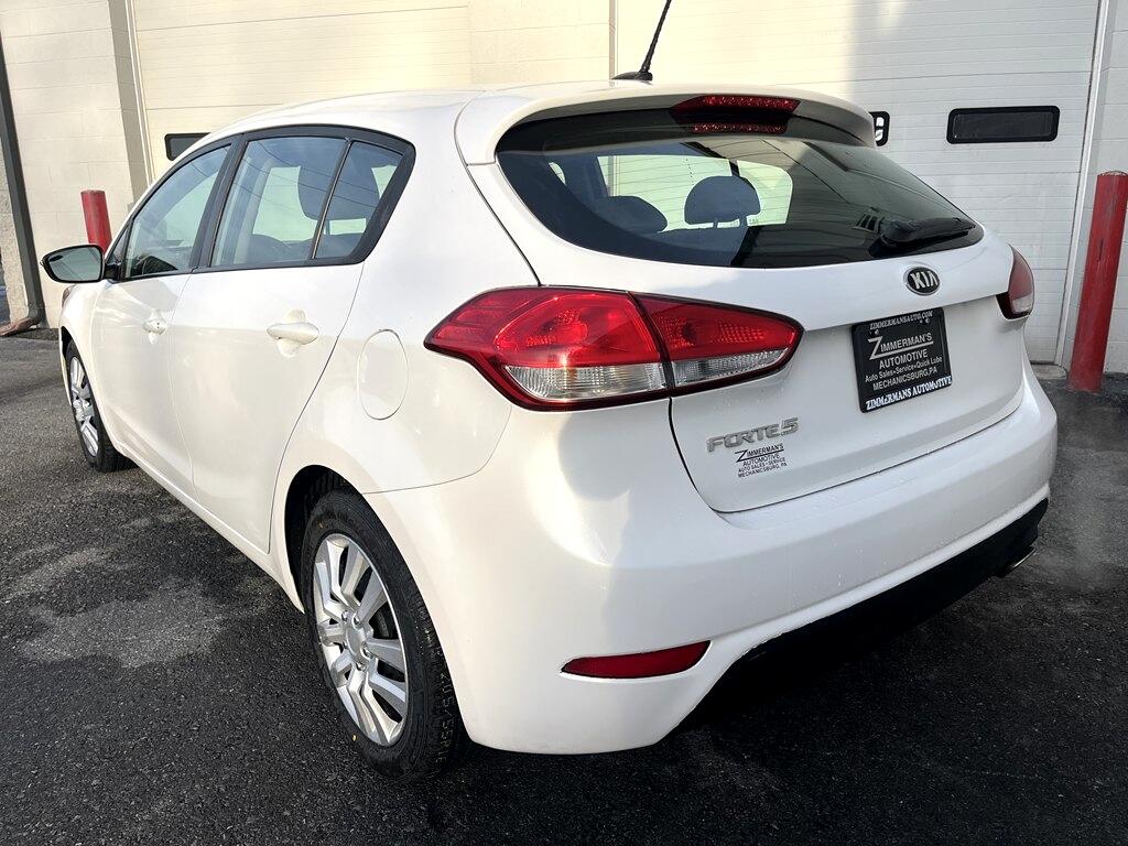 Kia Forte 5-Door  2016