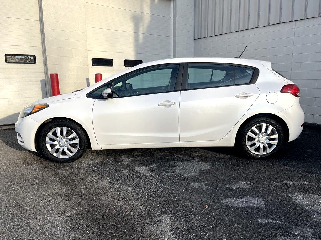 Kia Forte 5-Door  2016
