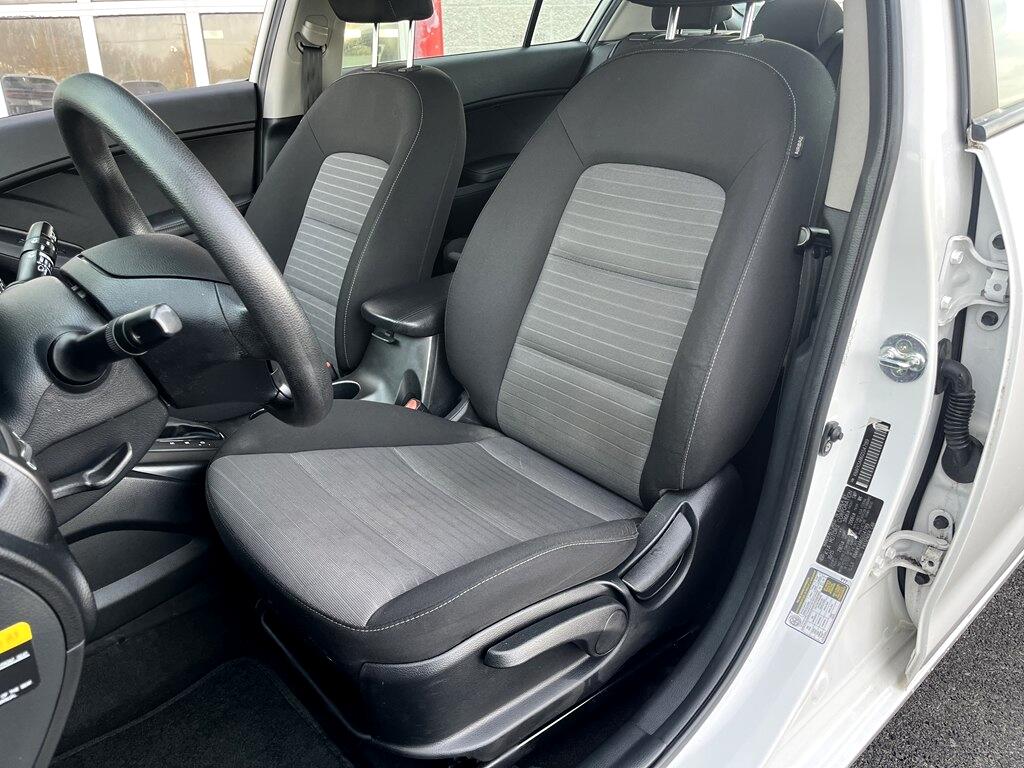 Kia Forte 5-Door  2016