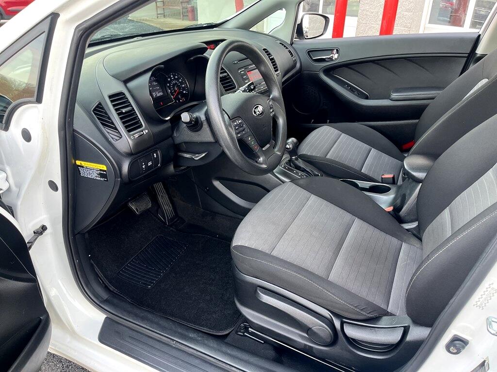 Kia Forte 5-Door  2016