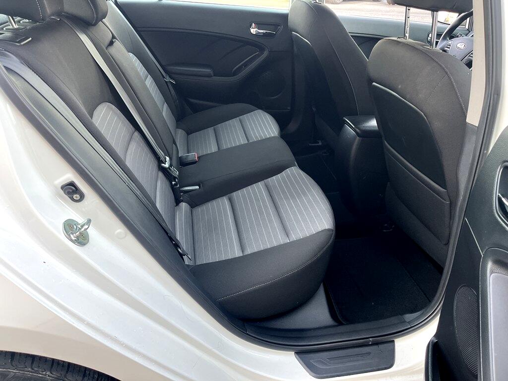 Kia Forte 5-Door  2016