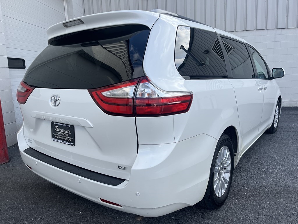 Toyota Sienna  2015