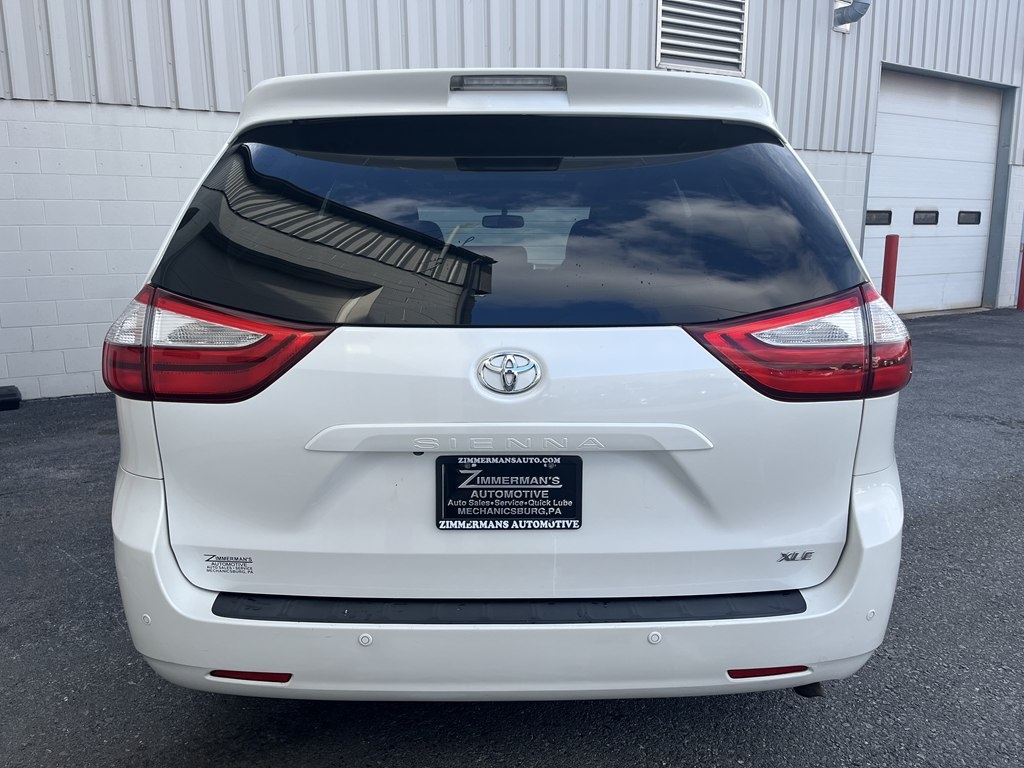 Toyota Sienna  2015
