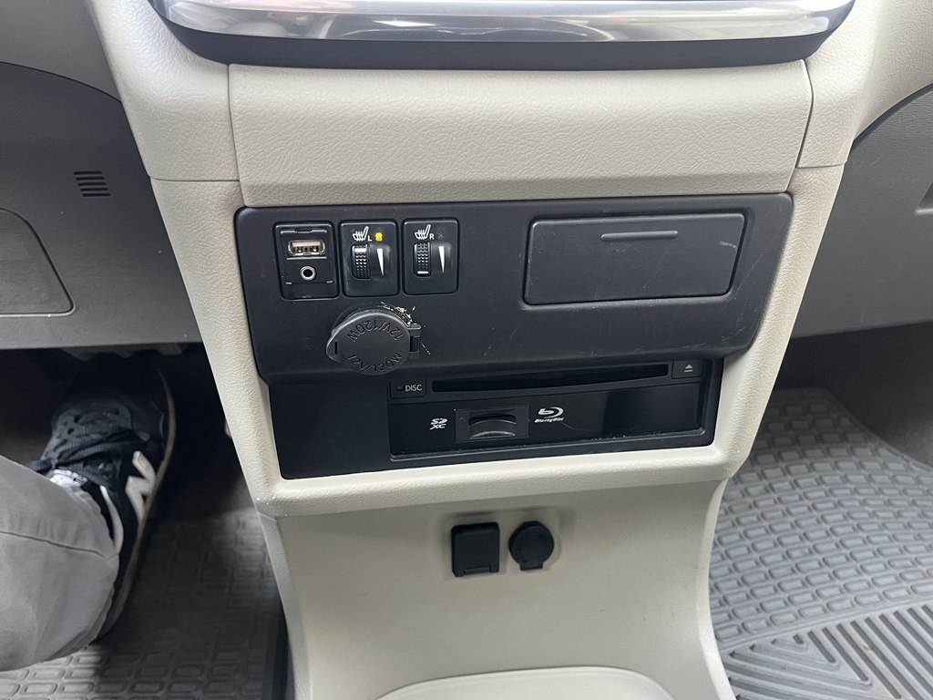 Toyota Sienna  2015