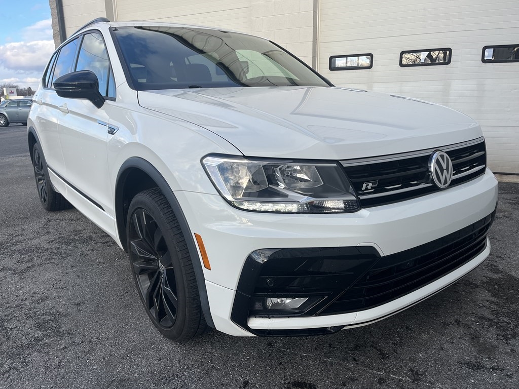 2021 Volkswagen Tiguan SE R-LINE BLACK's photo