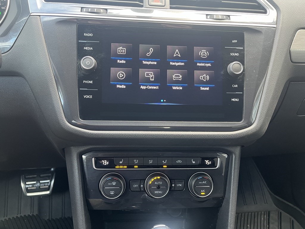 Volkswagen Tiguan  2021