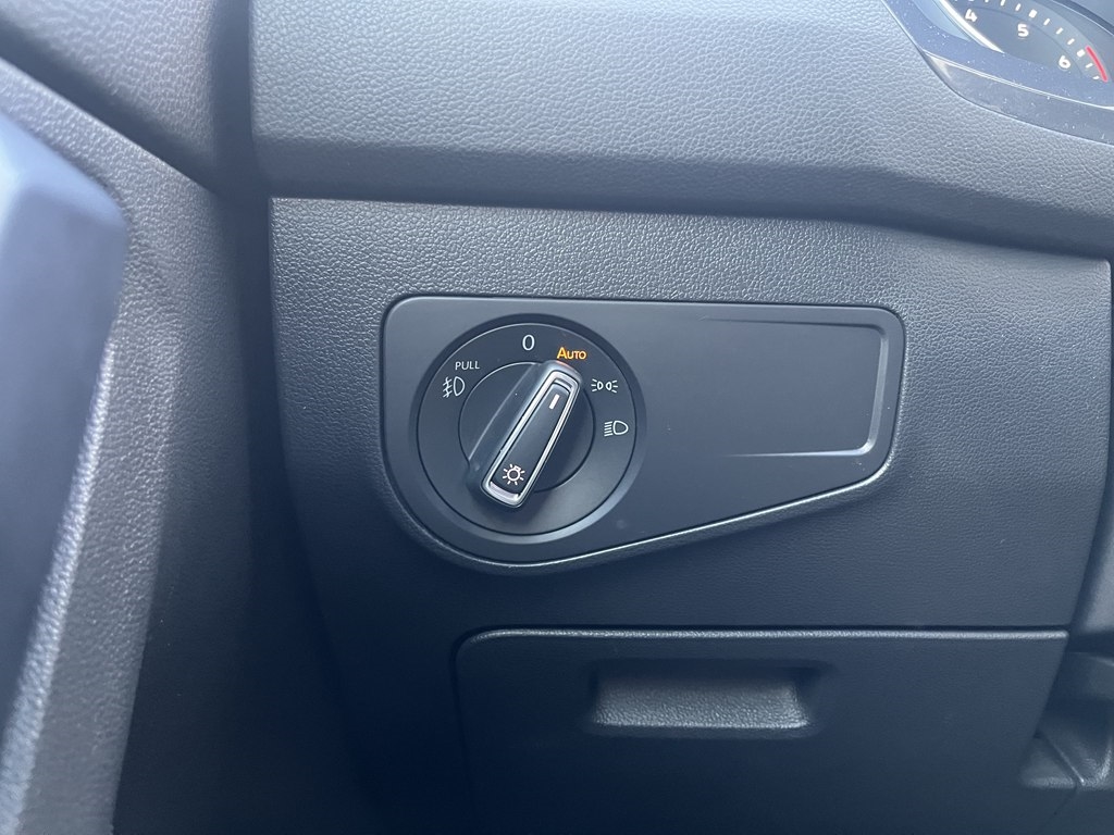 Volkswagen Tiguan  2021