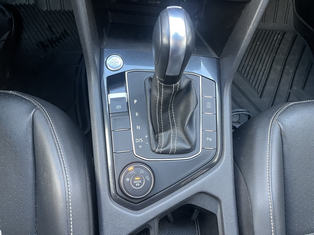 Volkswagen Tiguan  2021