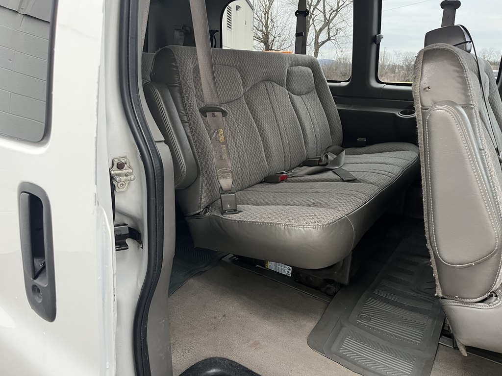 Chevrolet Express G3500 2005