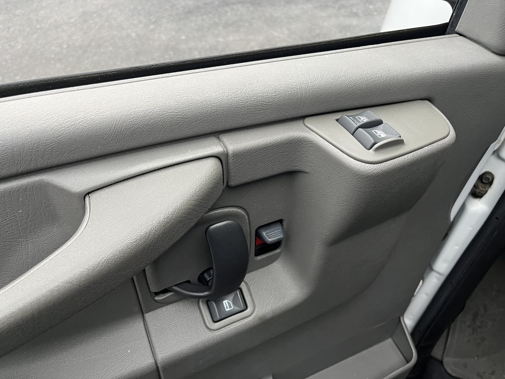 Chevrolet Express G3500 2005