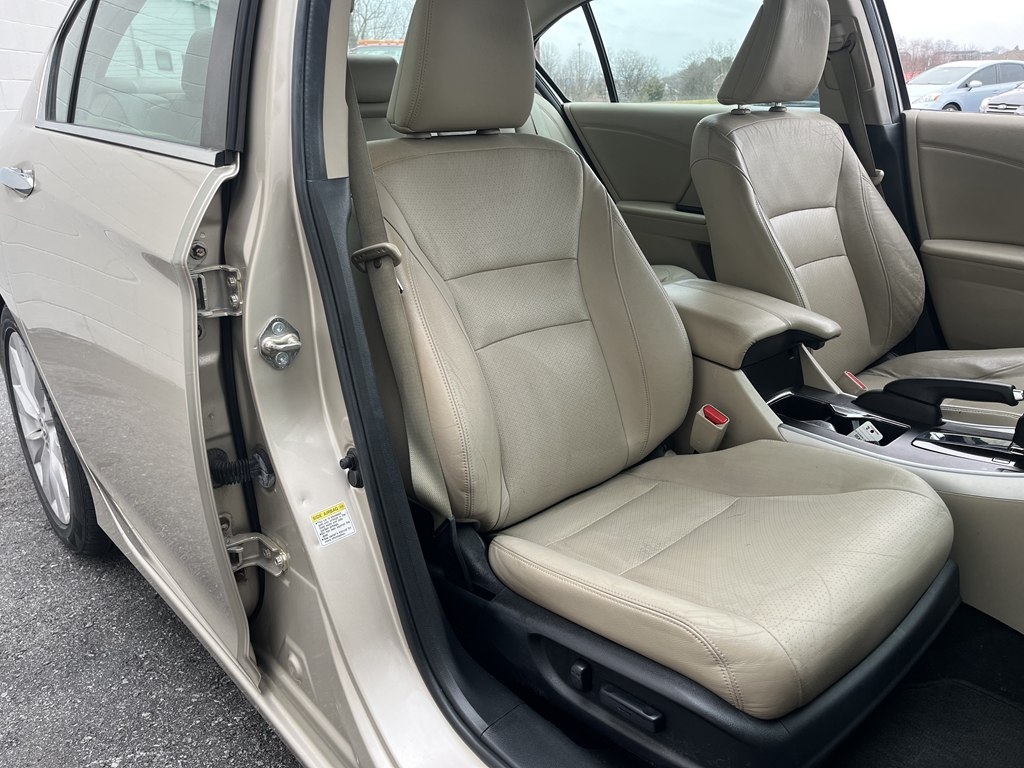 Honda Accord EX-L 4D Sedan w/Nav 2014