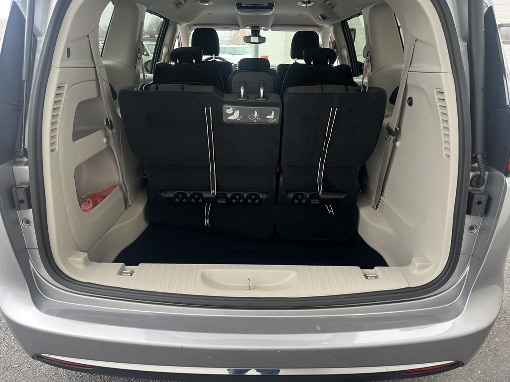 Chrysler Pacifica  2017