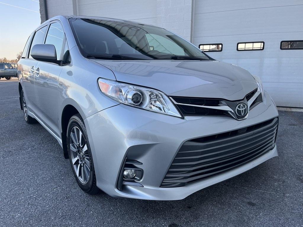 2019 Toyota Sienna XLE PREMIUM