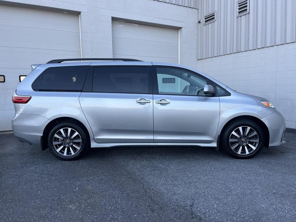 Toyota Sienna  2019