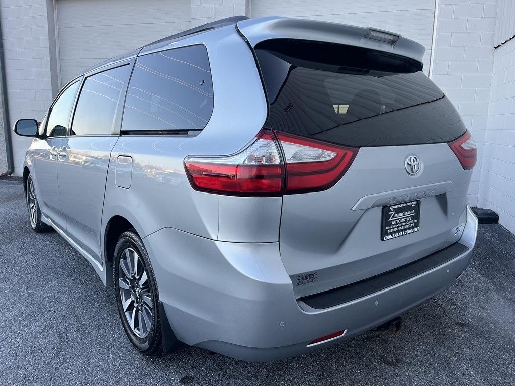 Toyota Sienna  2019