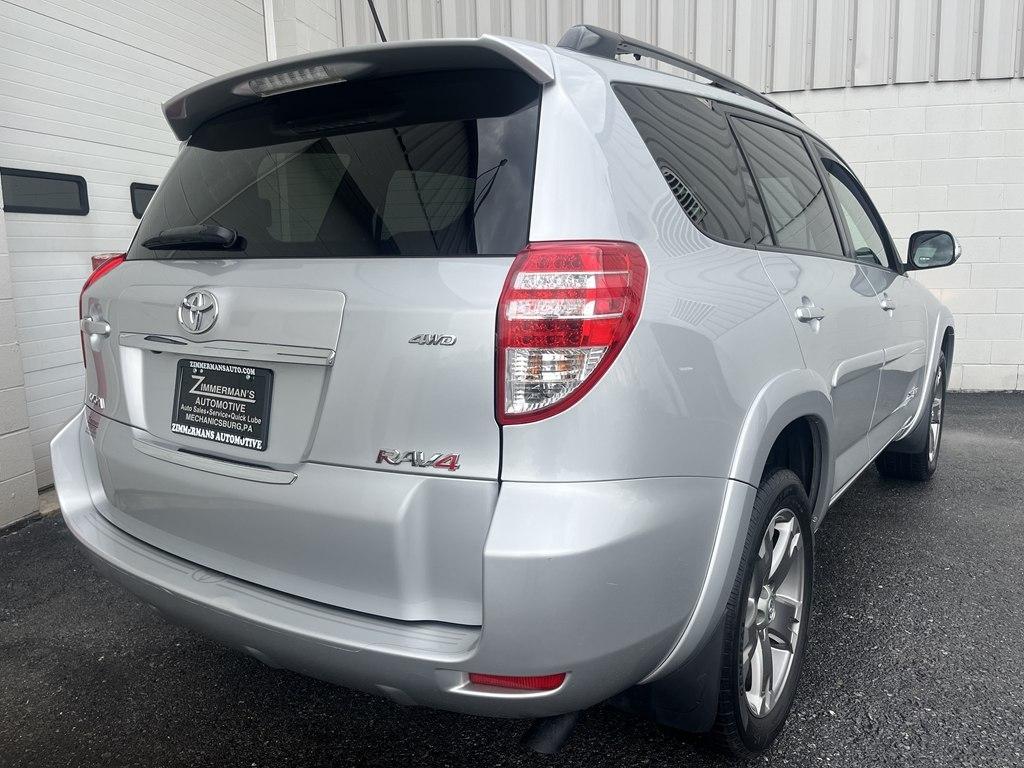 Toyota RAV4  2010