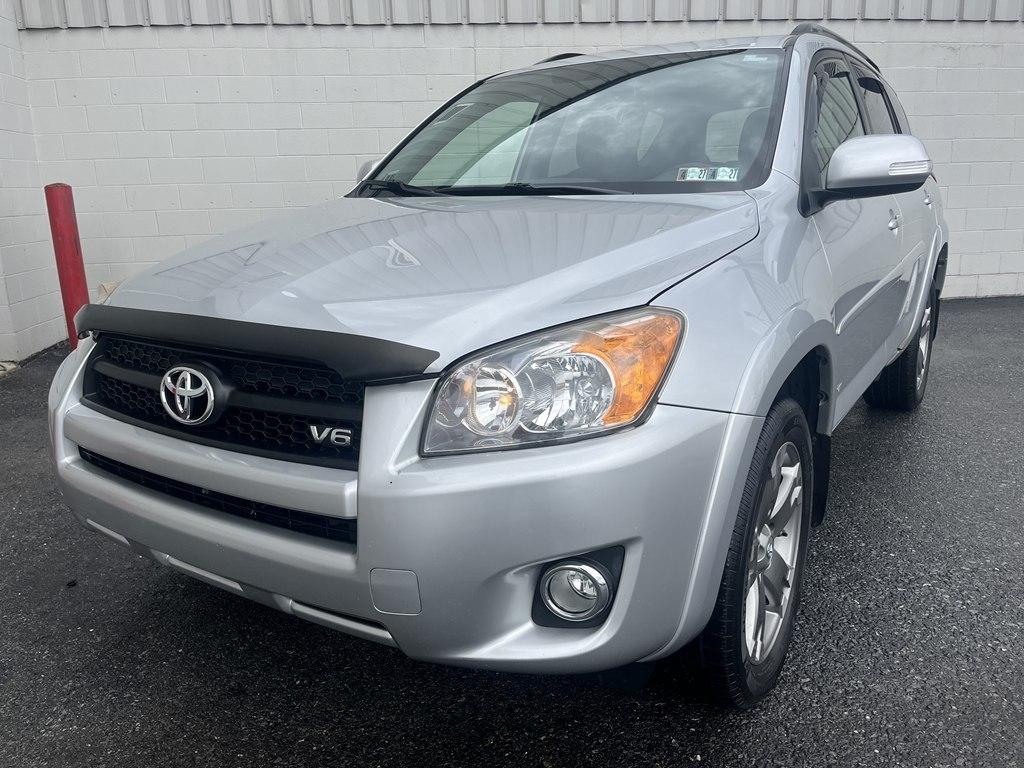 Toyota RAV4  2010