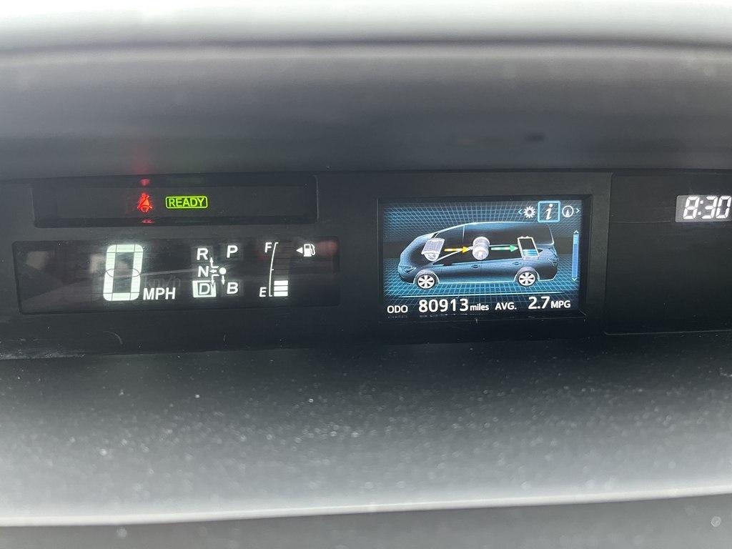 Toyota Prius V  2015