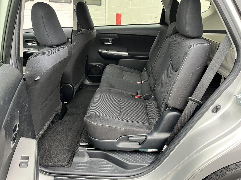 Toyota Prius V  2015