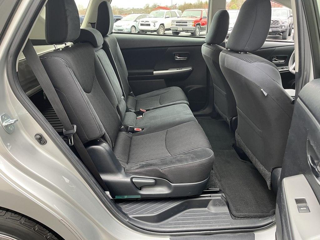 Toyota Prius V  2015