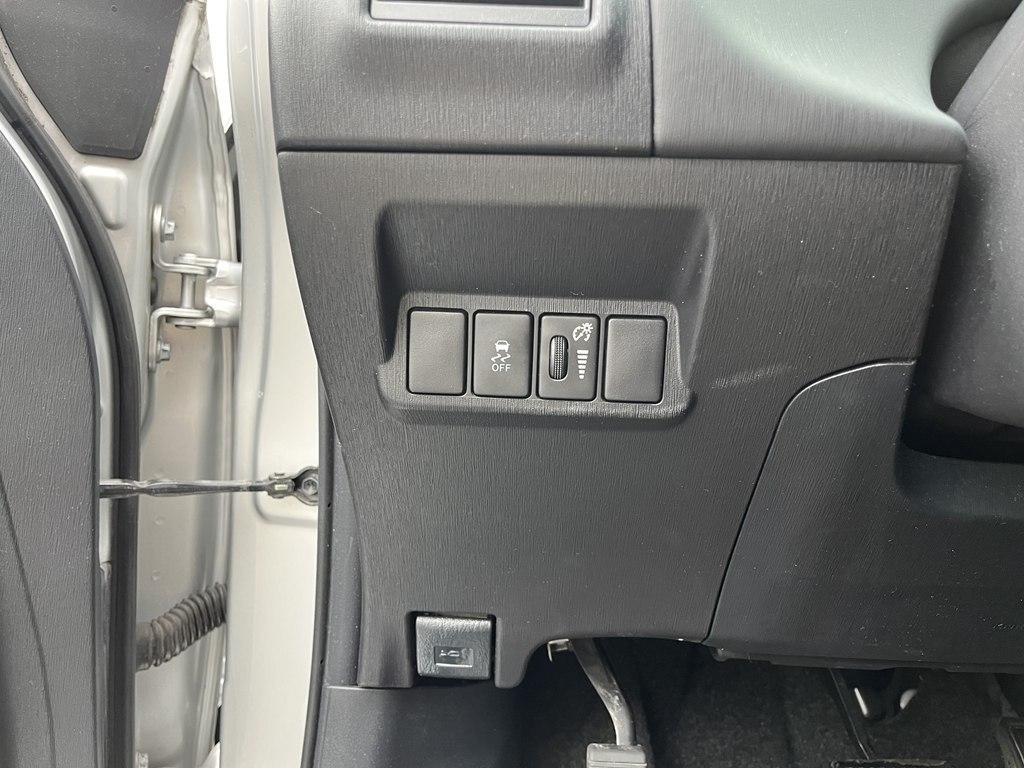 Toyota Prius V  2015