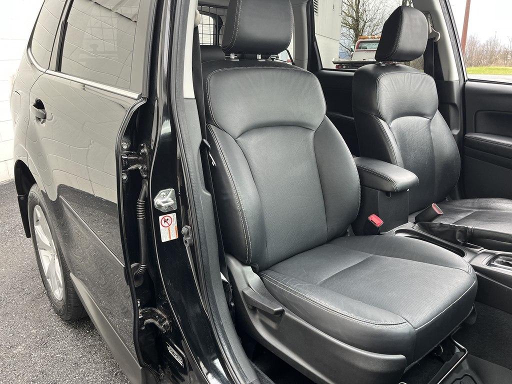 Subaru Forester 2.5X Limited with Navigation 2014